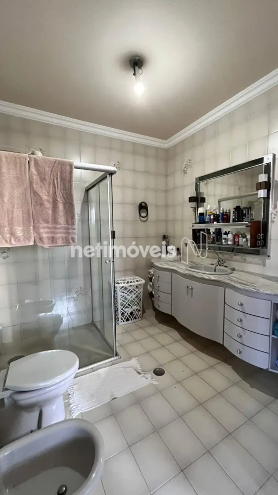 Casa para Venda com 5 quartos no bairro Cândida Câmara