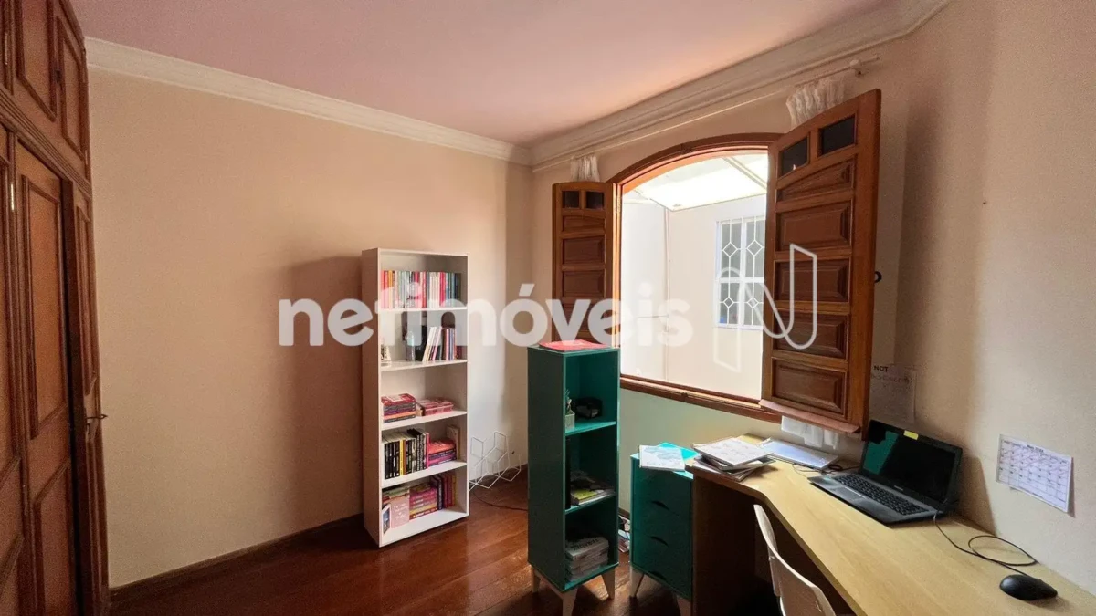 Casa para Venda com 5 quartos no bairro Cândida Câmara