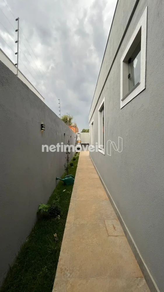 Casa para Venda com 3 quartos no bairro Nossa Senhora das Graças