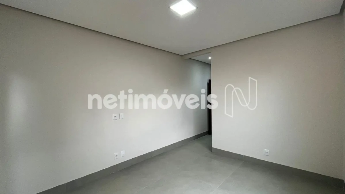 Casa para Venda com 3 quartos no bairro Nossa Senhora das Graças
