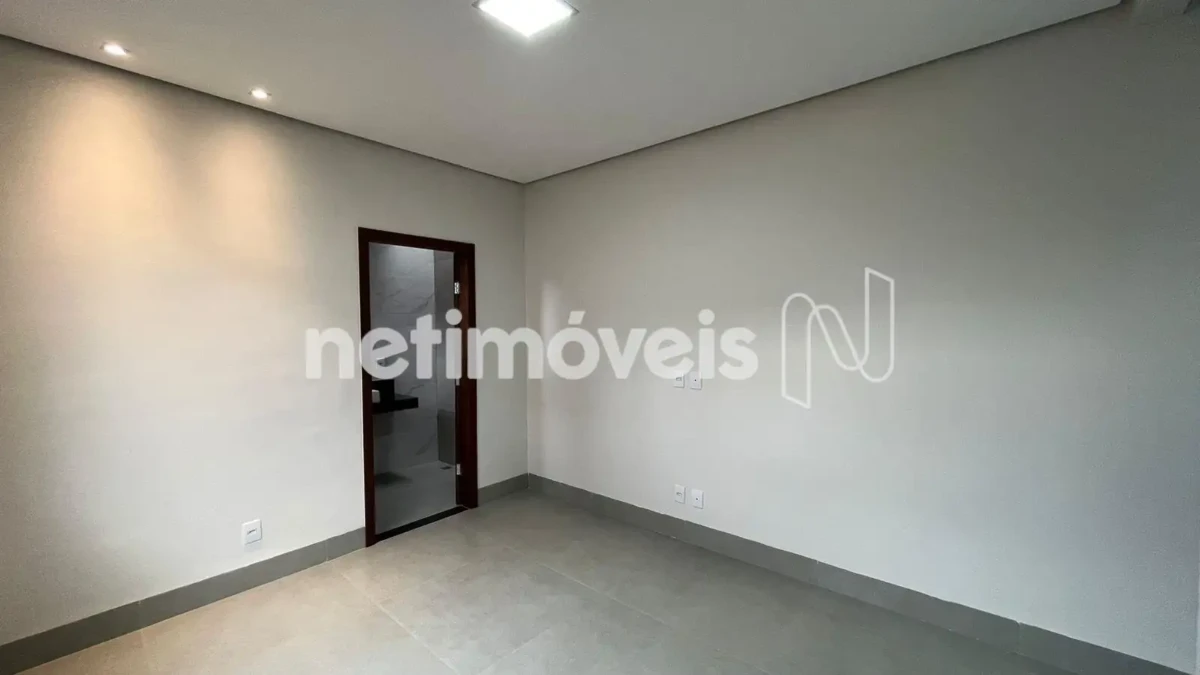 Casa para Venda com 3 quartos no bairro Nossa Senhora das Graças