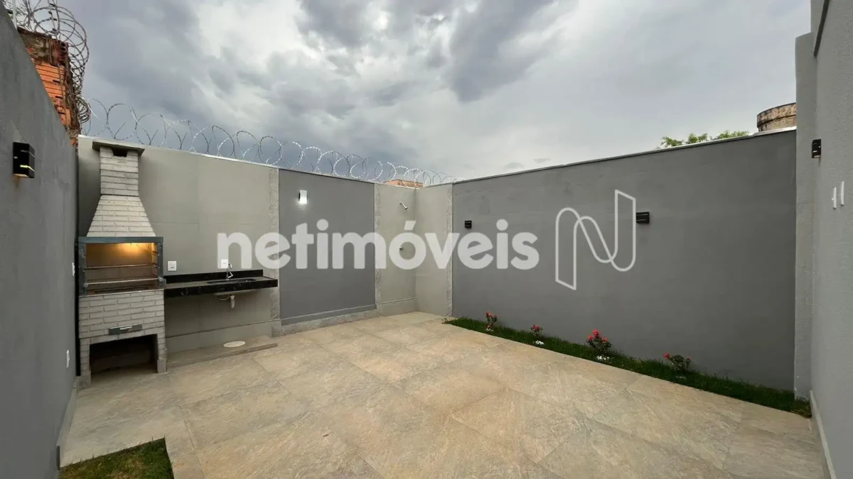 Casa para Venda com 3 quartos no bairro Nossa Senhora das Graças