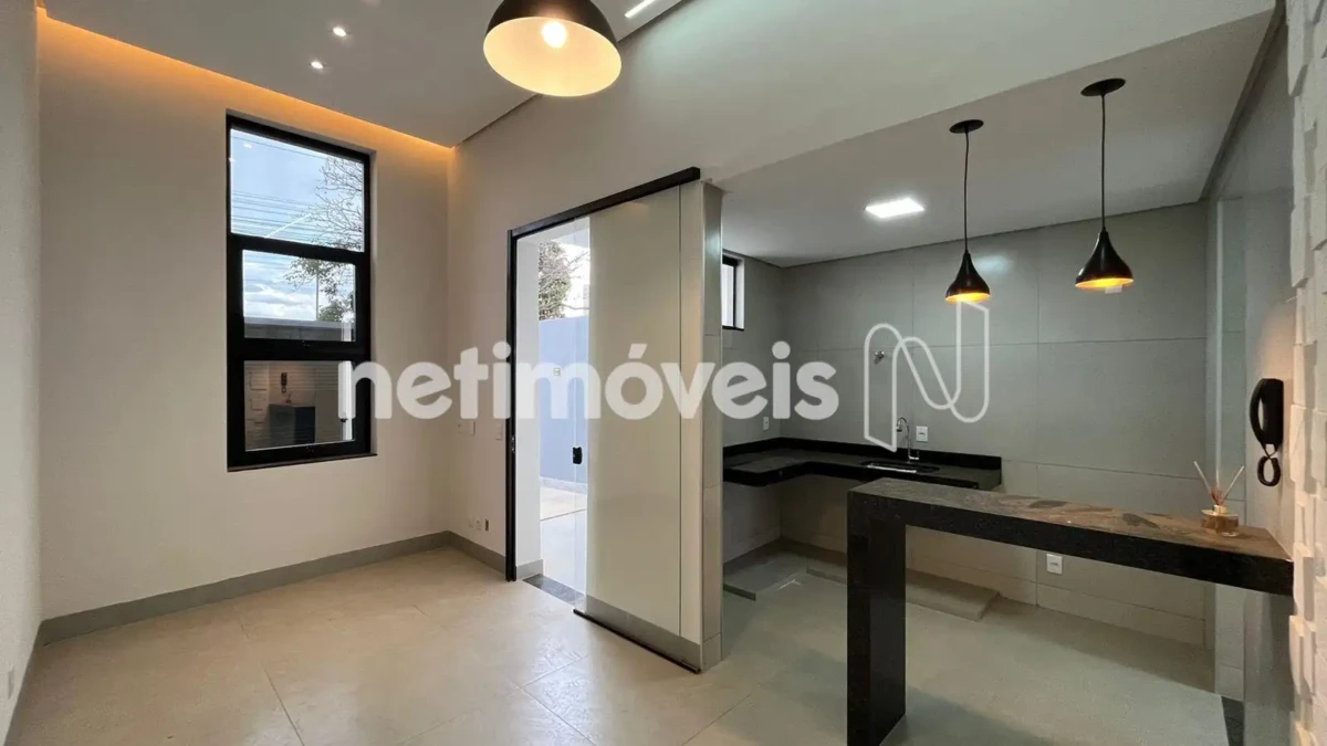 Casa para Venda com 3 quartos no bairro Nossa Senhora das Graças