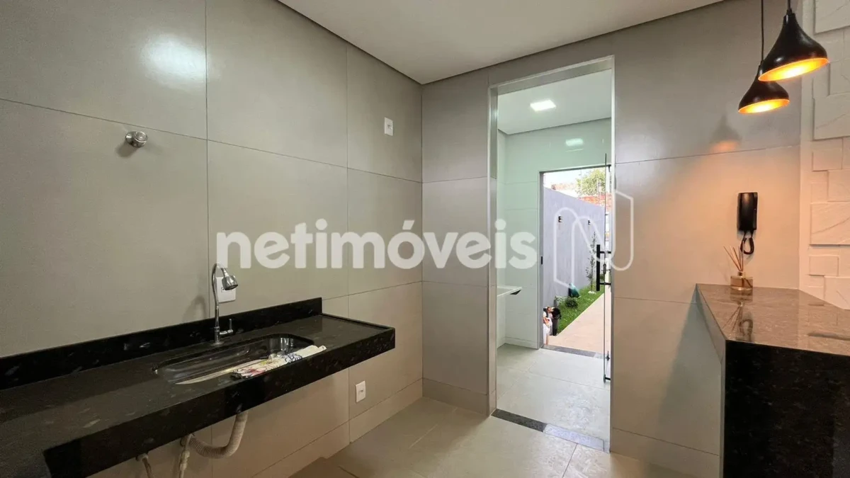 Casa para Venda com 3 quartos no bairro Nossa Senhora das Graças