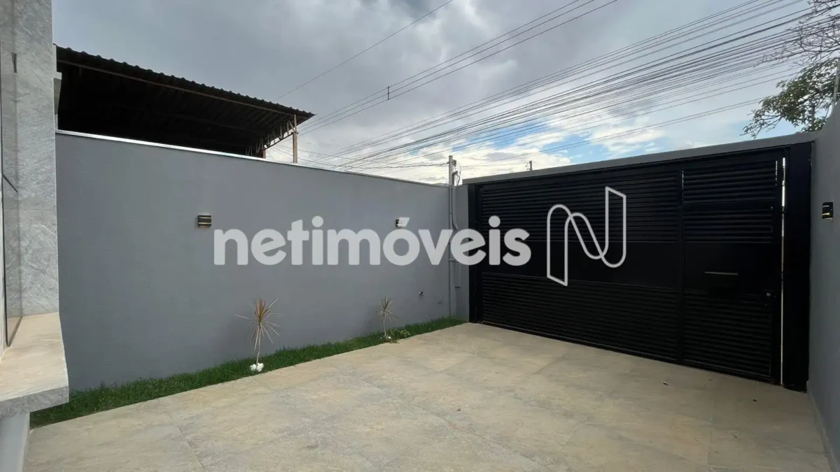 Casa para Venda com 3 quartos no bairro Nossa Senhora das Graças