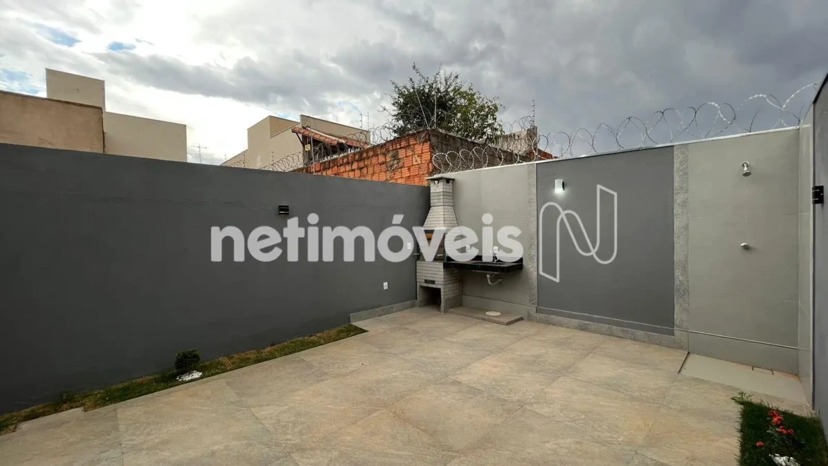 Casa para Venda com 3 quartos no bairro Nossa Senhora das Graças
