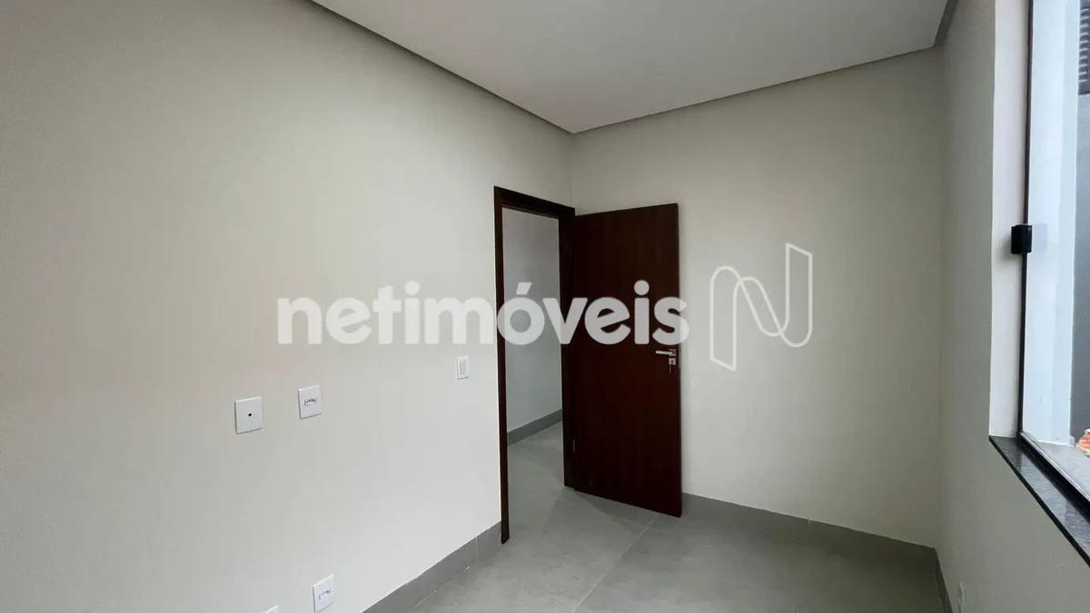 Casa para Venda com 3 quartos no bairro Nossa Senhora das Graças