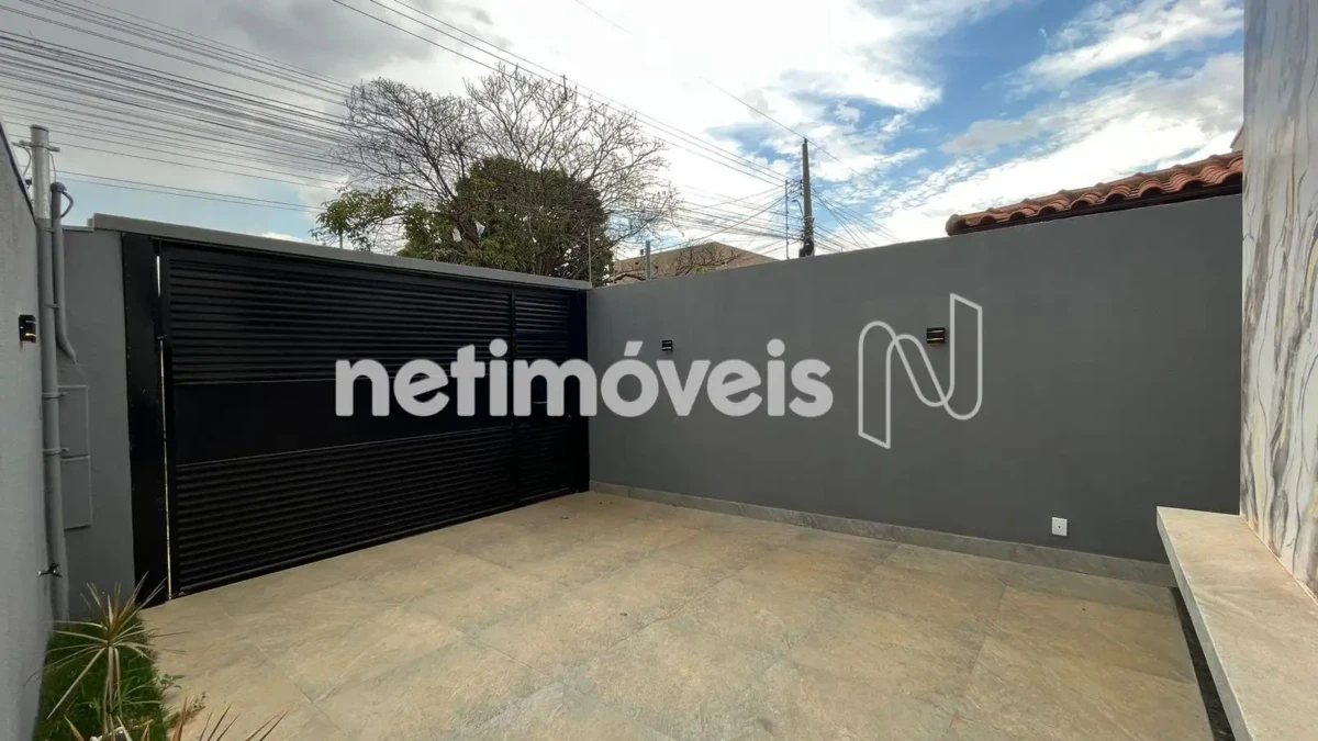 Casa para Venda com 3 quartos no bairro Nossa Senhora das Graças