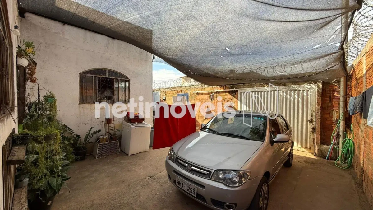 Casa para Venda com 4 quartos no bairro Carmelo