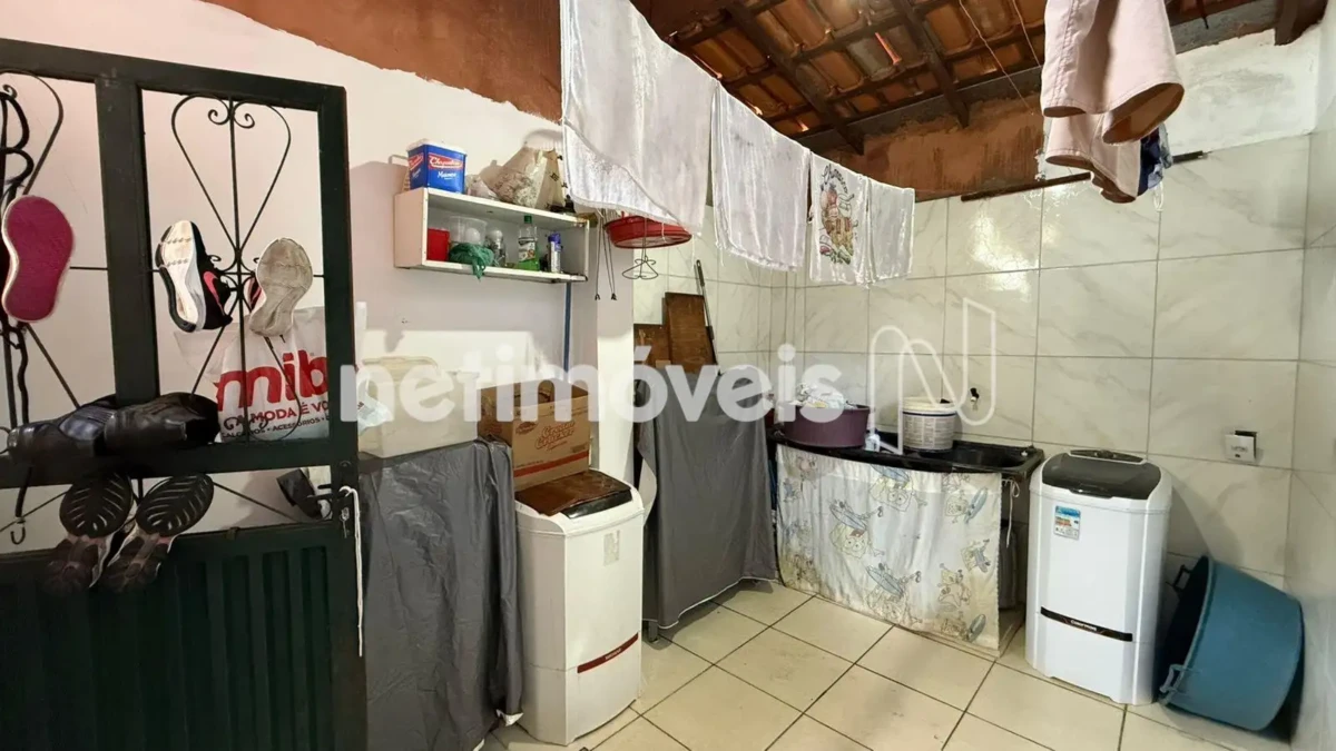 Casa para Venda com 4 quartos no bairro Carmelo