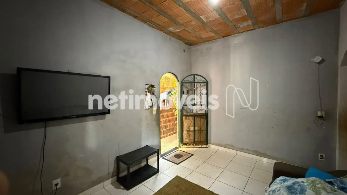 Casa para Venda com 4 quartos no bairro Carmelo