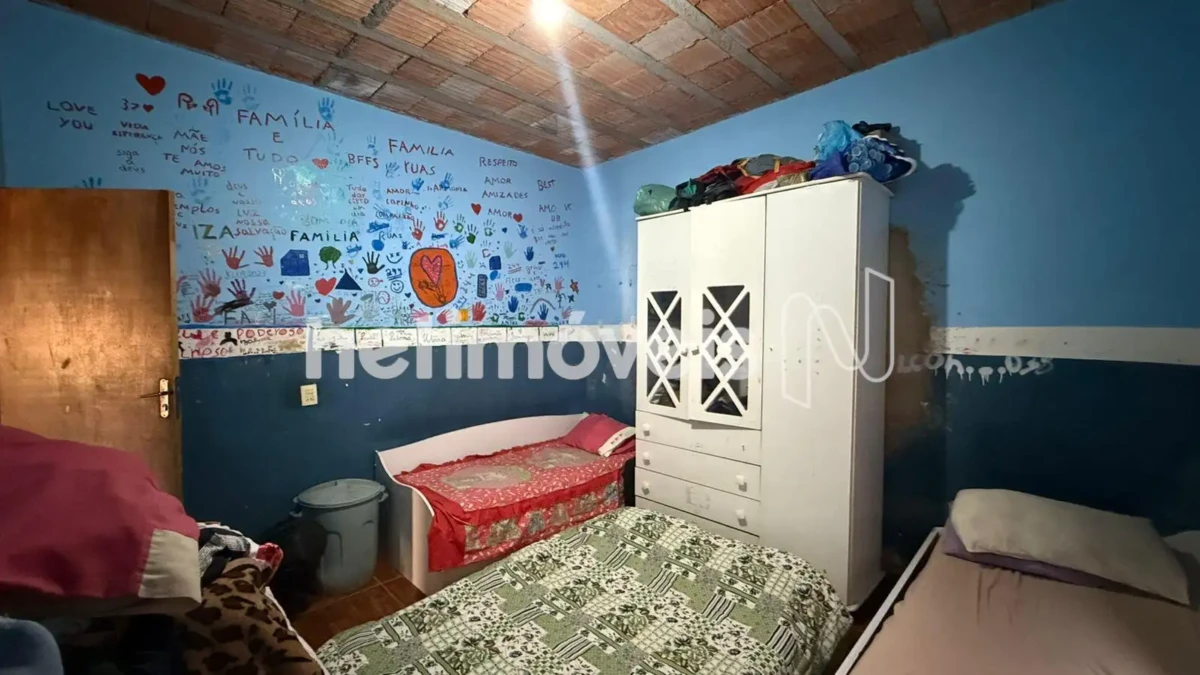 Casa para Venda com 4 quartos no bairro Carmelo