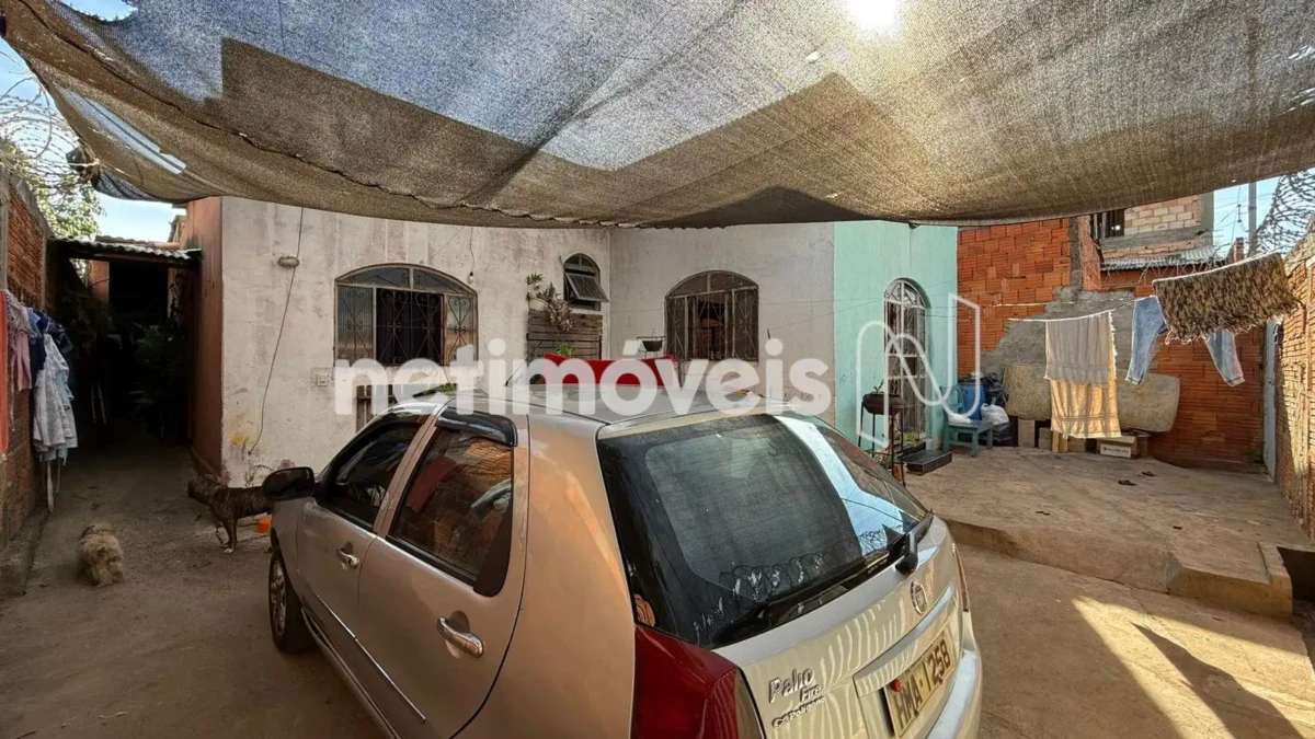 Casa para Venda com 4 quartos no bairro Carmelo