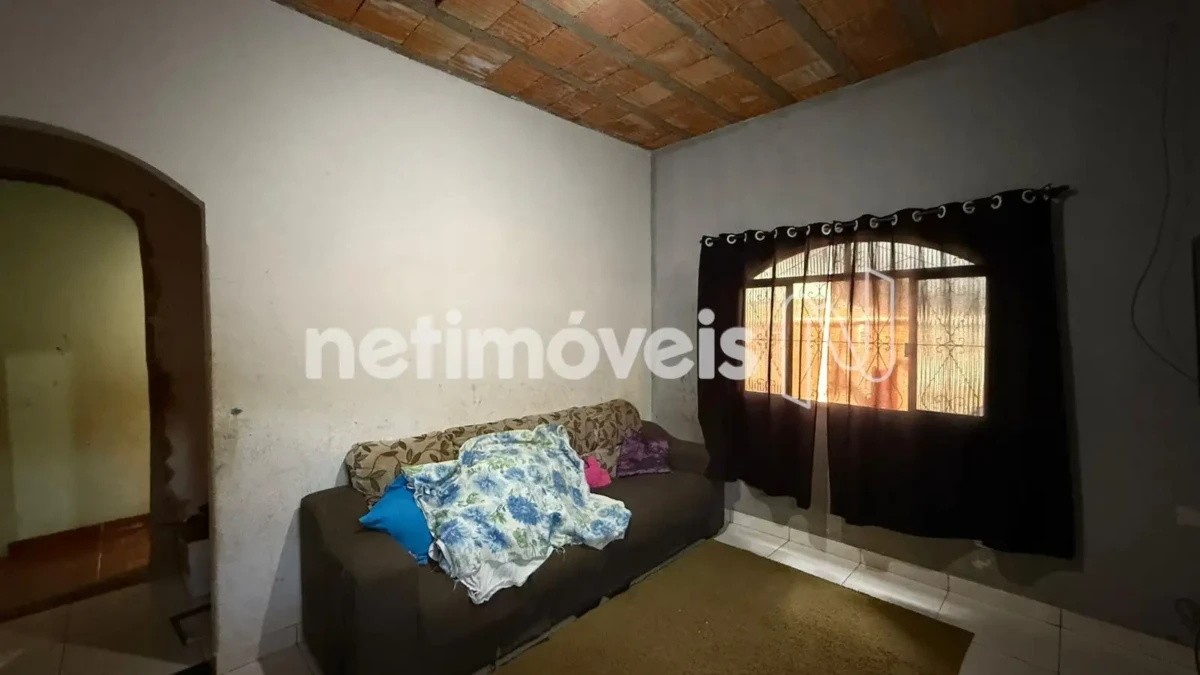 Casa para Venda com 4 quartos no bairro Carmelo