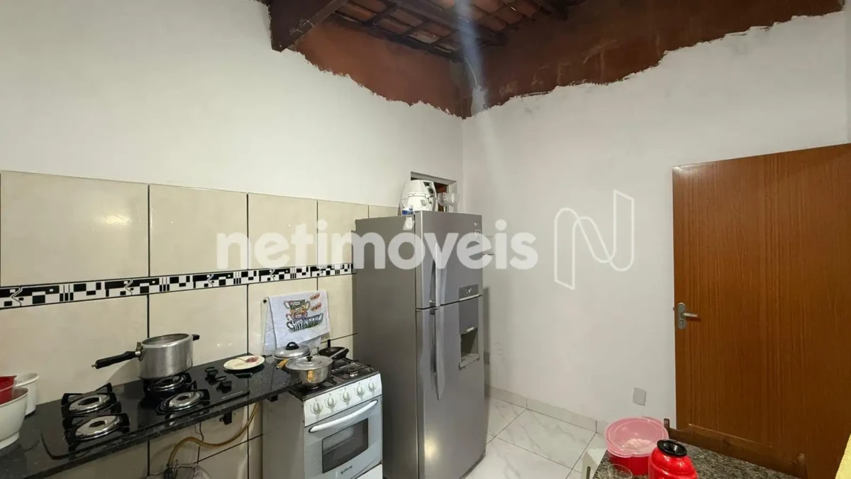 Casa para Venda com 4 quartos no bairro Carmelo