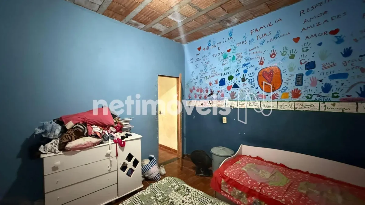Casa para Venda com 4 quartos no bairro Carmelo