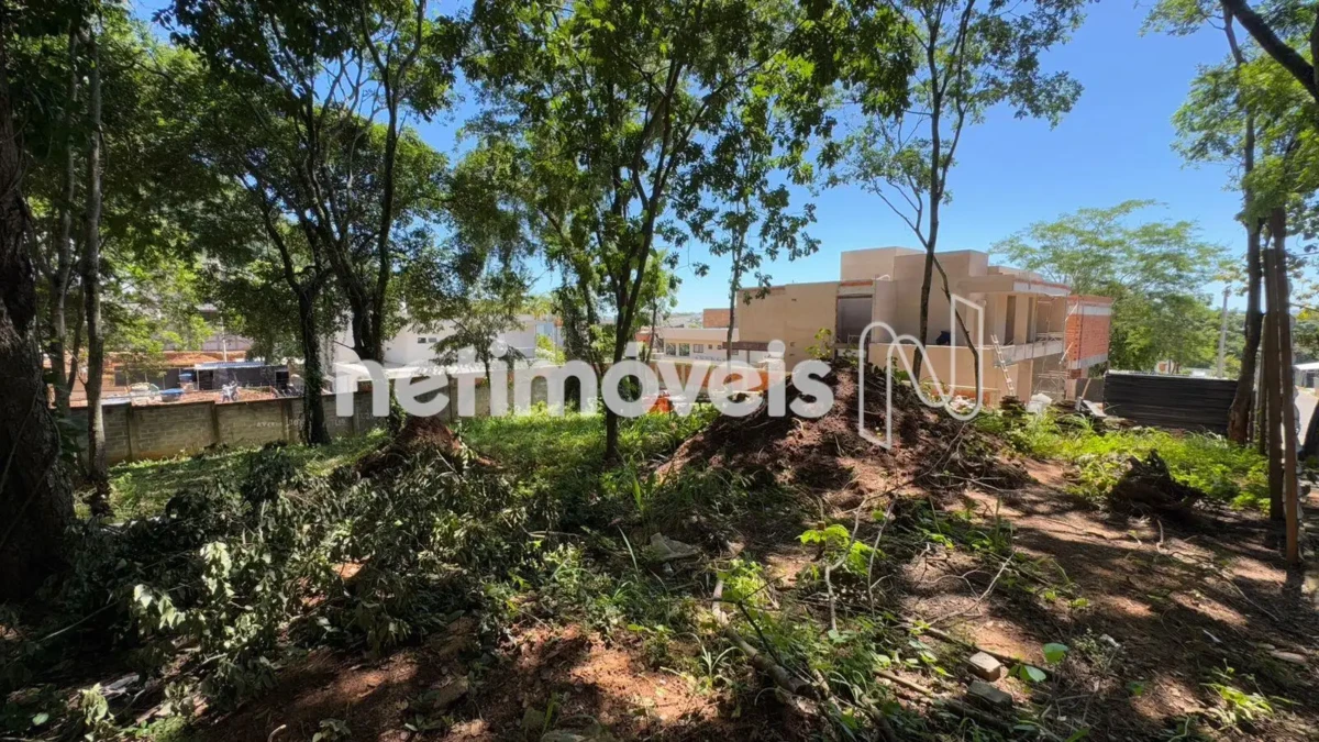 Lote para Venda com área de 527 m² no bairro Ibituruna