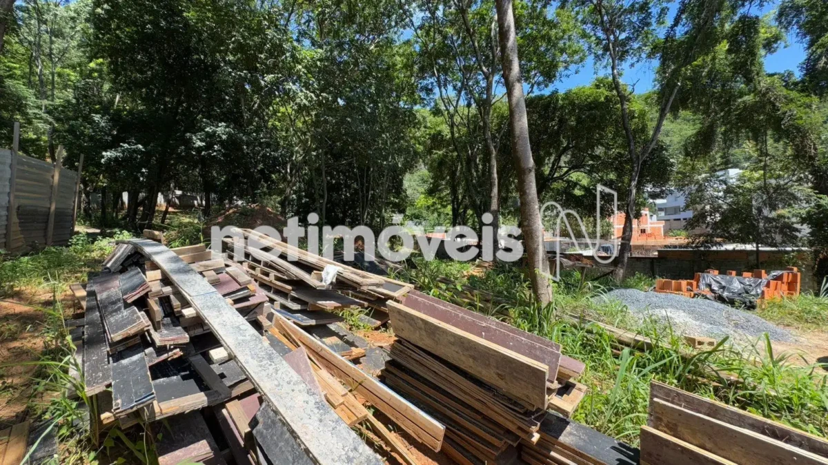 Lote para Venda com área de 527 m² no bairro Ibituruna