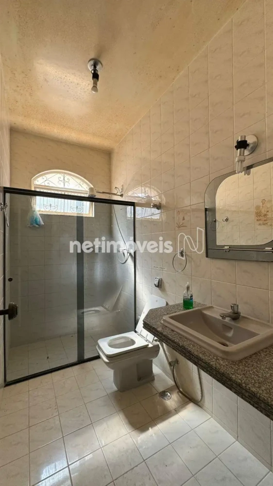 Casa para Venda com 5 quartos no bairro Cândida Câmara
