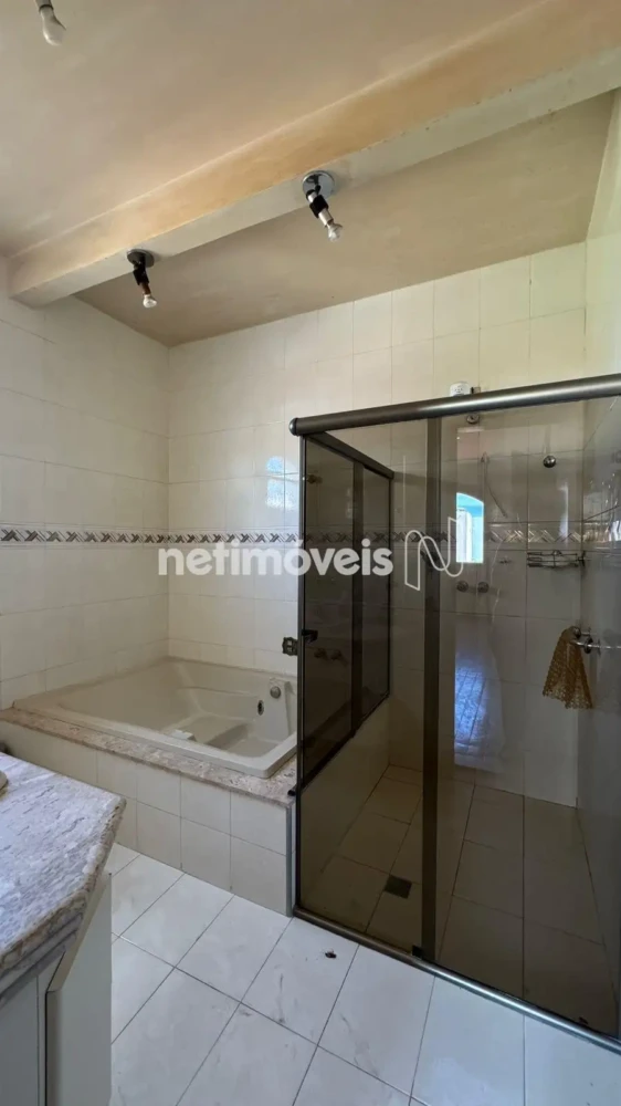Casa para Venda com 5 quartos no bairro Cândida Câmara