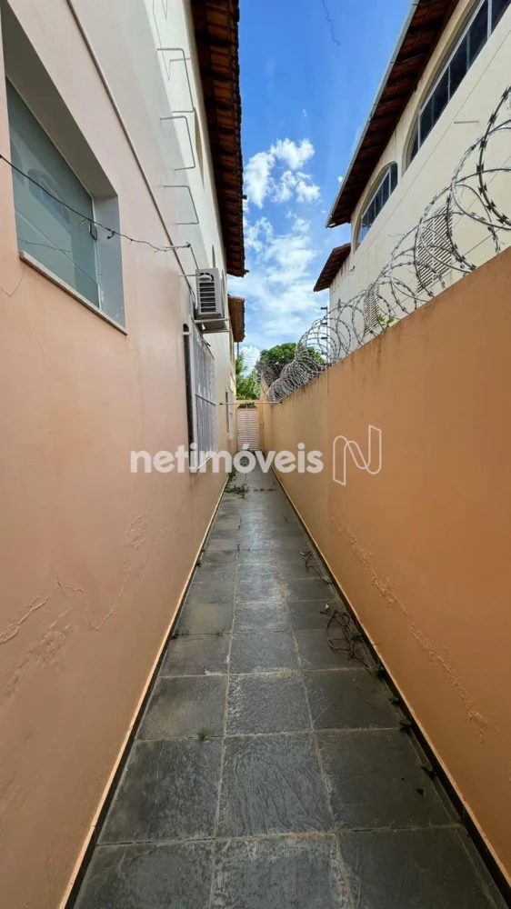 Casa para Venda com 5 quartos no bairro Cândida Câmara
