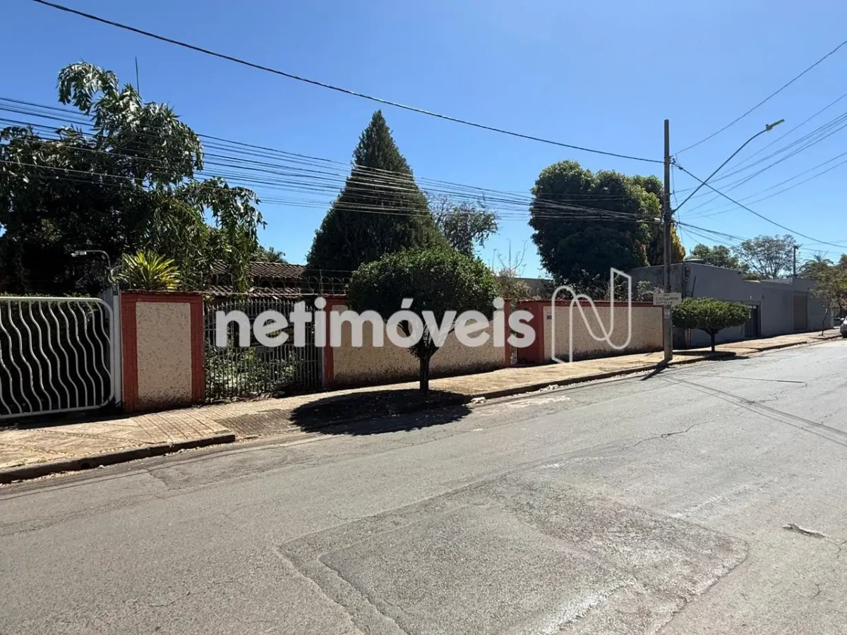 Casa para Venda com 4 quartos no bairro Jardim São Luiz