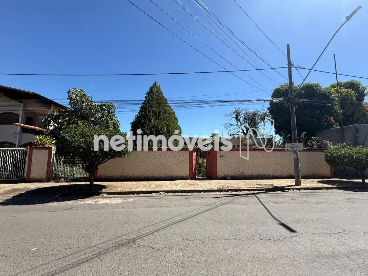 Casa para Venda com 4 quartos no bairro Jardim São Luiz