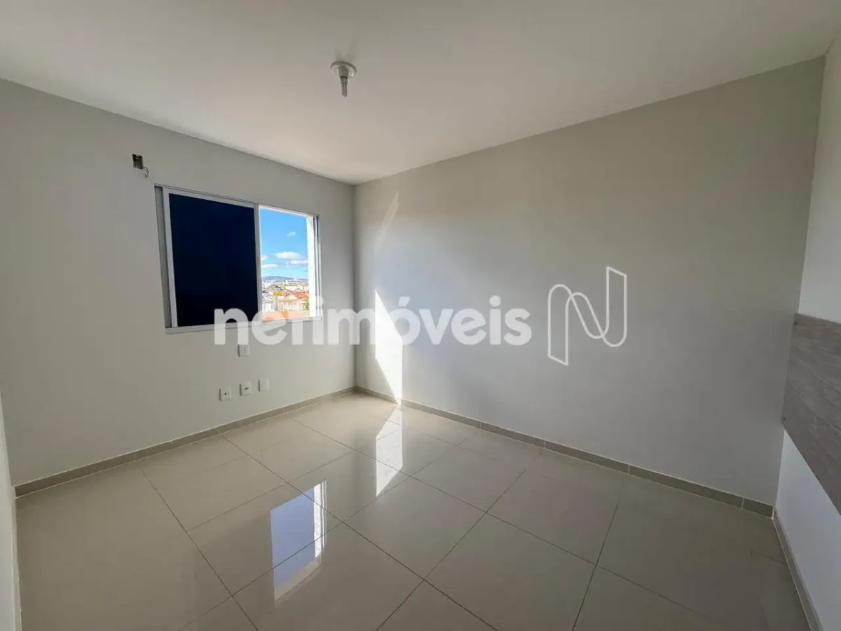 Apartamento para Venda com 3 quartos no bairro Cândida Câmara