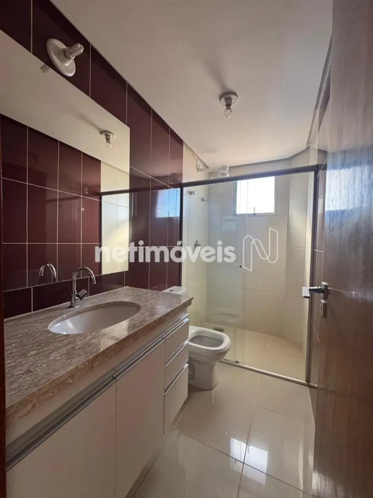 Apartamento para Venda com 3 quartos no bairro Cândida Câmara