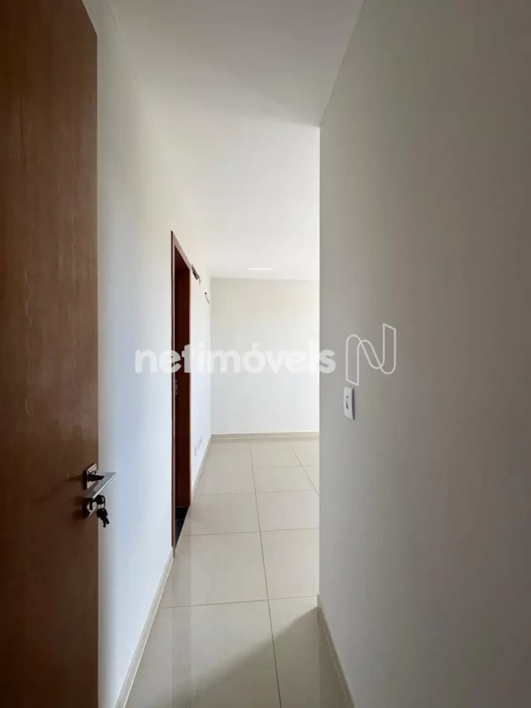 Apartamento para Venda com 3 quartos no bairro Cândida Câmara