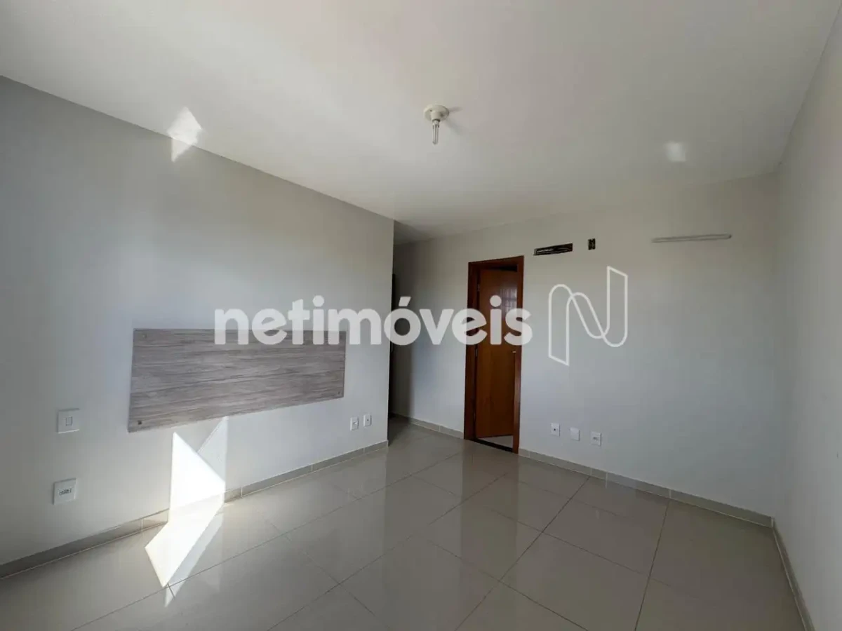 Apartamento para Venda com 3 quartos no bairro Cândida Câmara