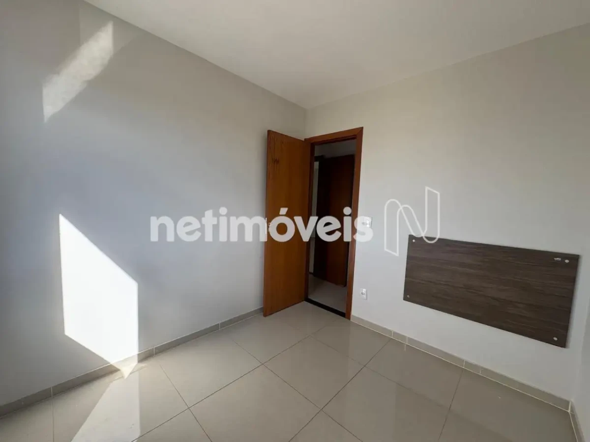Apartamento para Venda com 3 quartos no bairro Cândida Câmara