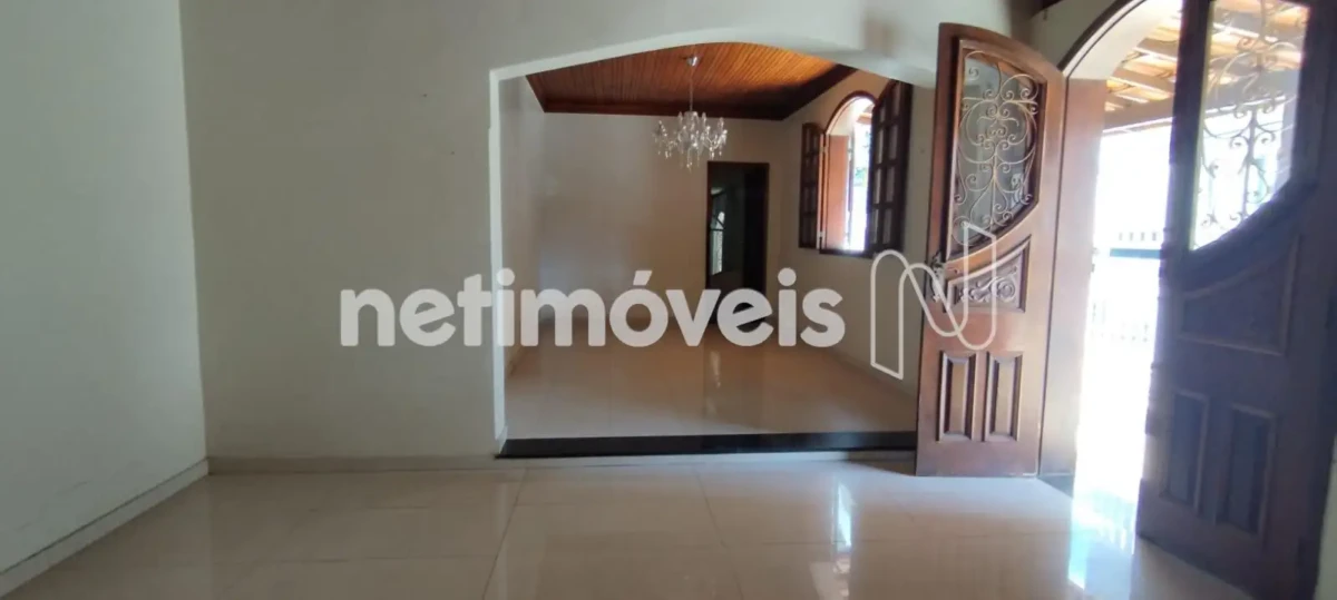 Casa para Venda com 3 quartos no bairro Centro