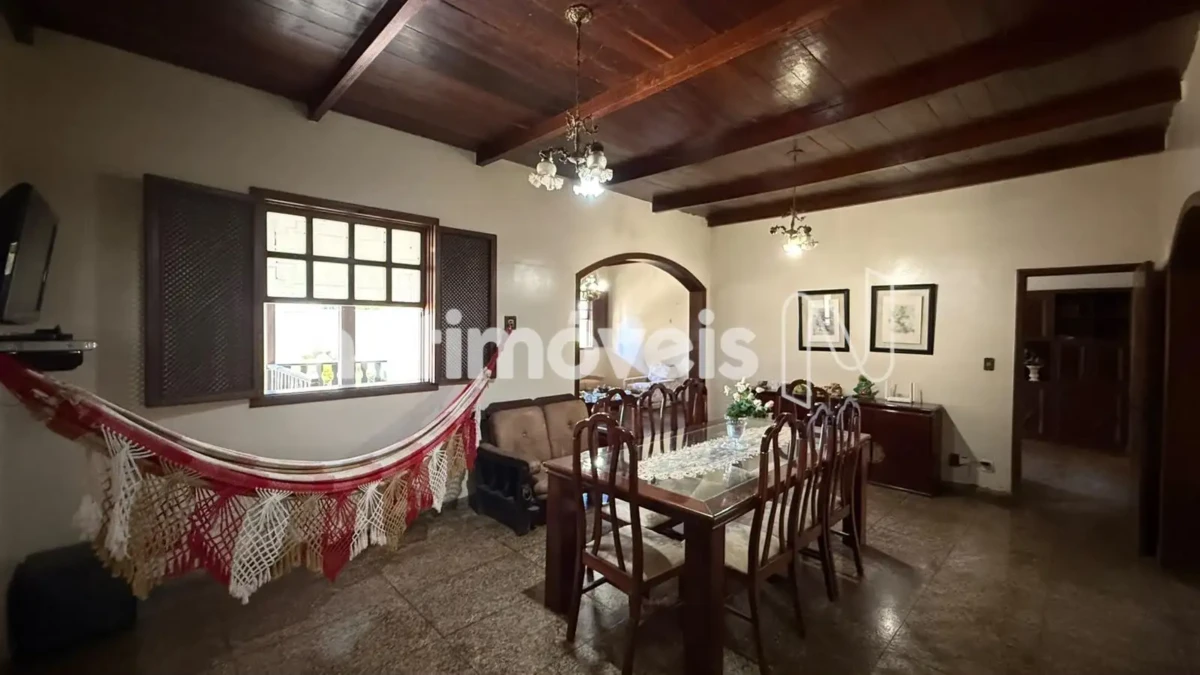 Casa para Venda com 4 quartos no bairro Melo