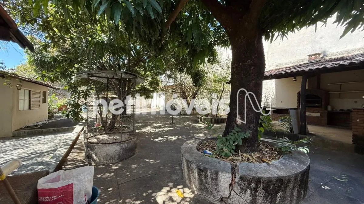 Casa para Venda com 4 quartos no bairro Melo