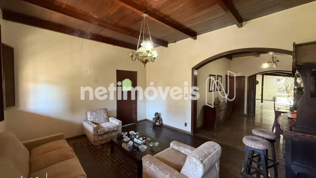 Casa para Venda com 4 quartos no bairro Melo