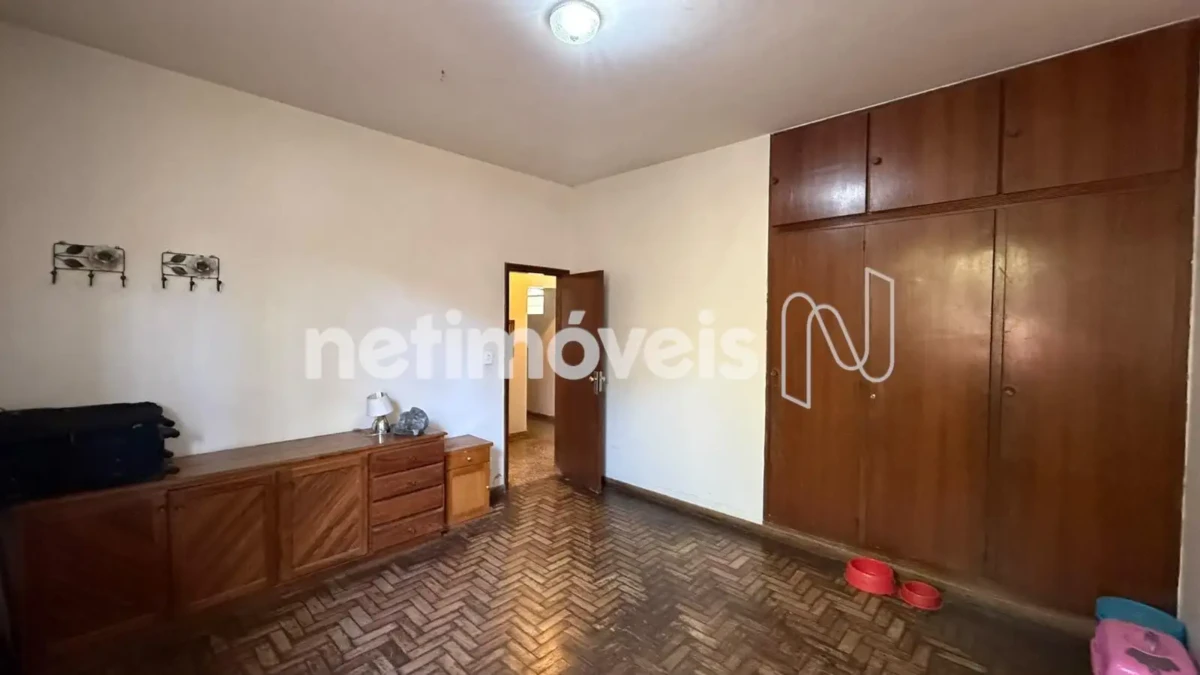 Casa para Venda com 4 quartos no bairro Melo