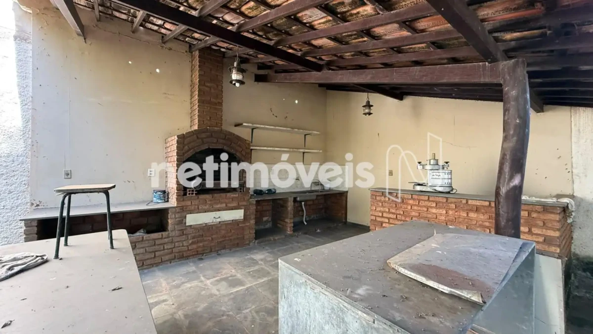 Casa para Venda com 4 quartos no bairro Melo
