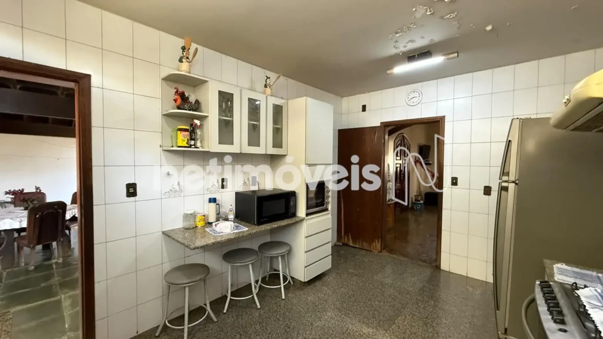 Casa para Venda com 4 quartos no bairro Melo